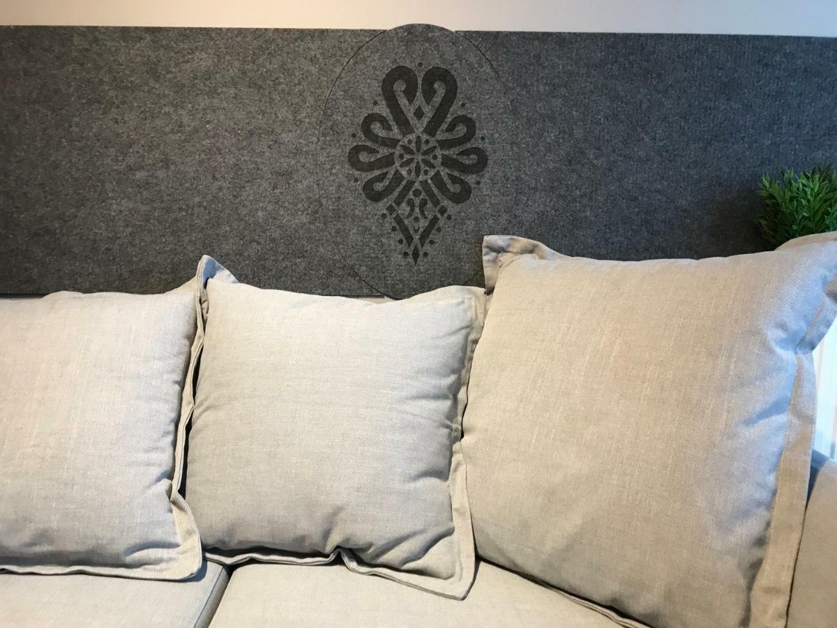 Champion'S Apartment Balkon Garaz Klima 什切尔克 外观 照片
